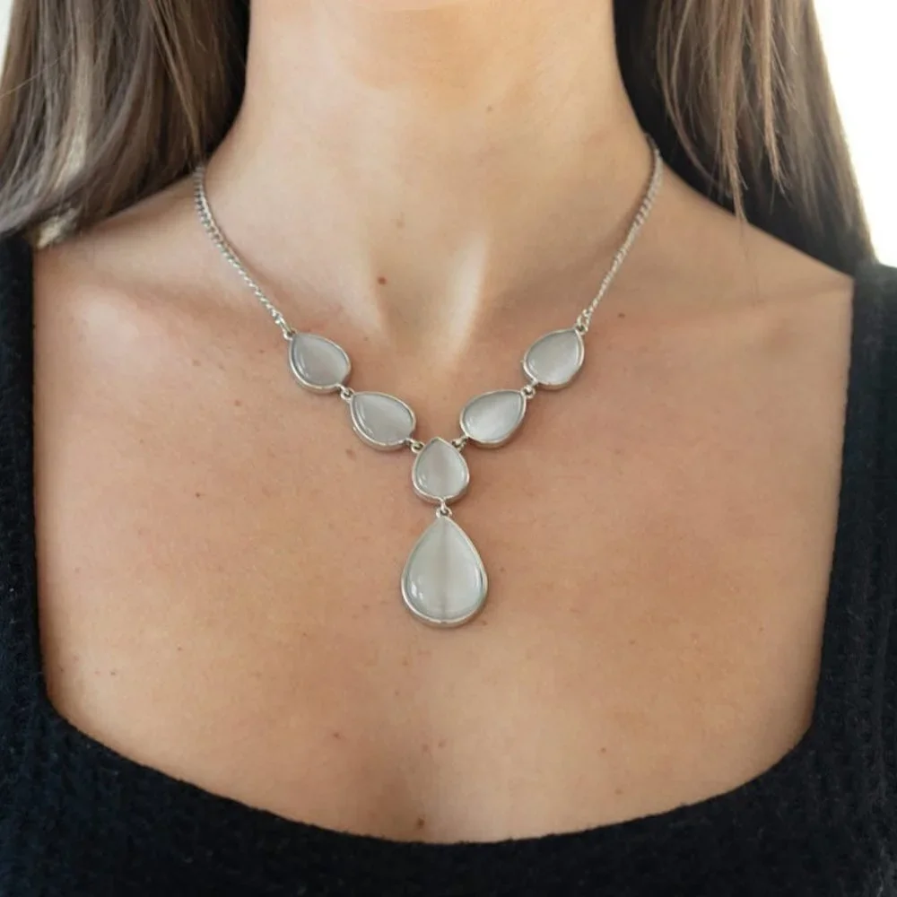 Dewy Decadence White Necklace